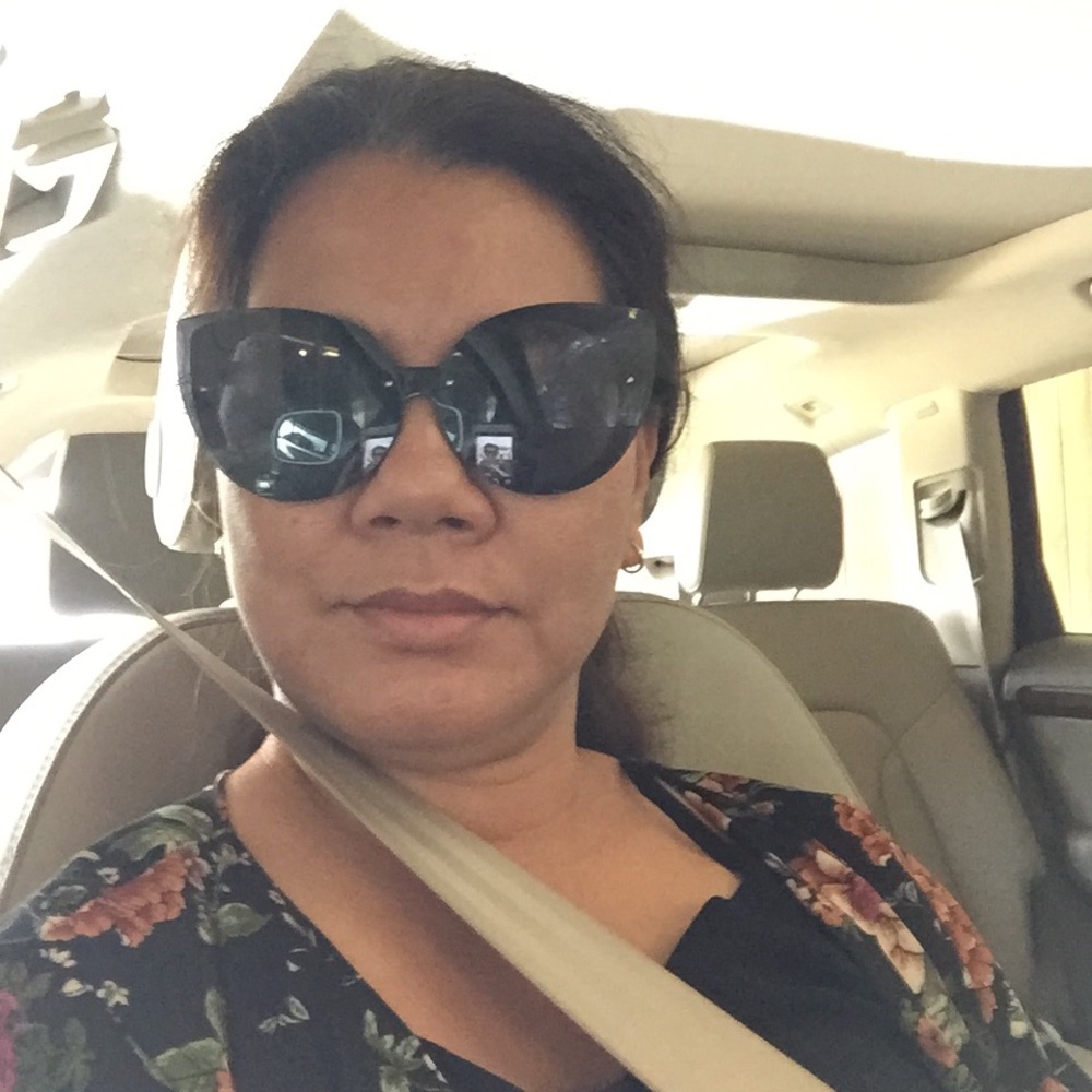 Meet your Posher, Sheila marie